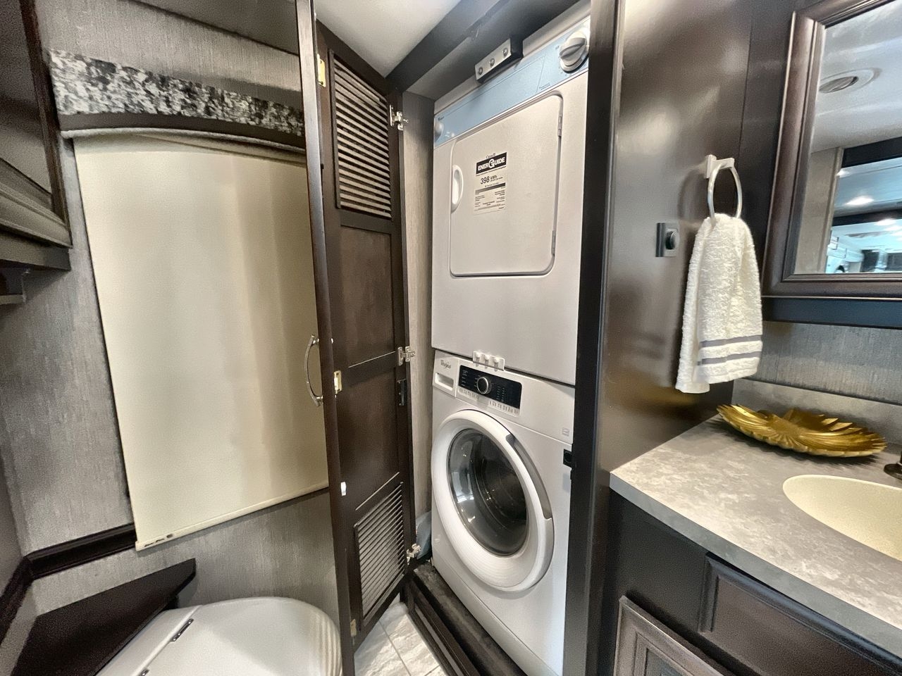 2018 FOREST RIVER BERKSHIRE 39A