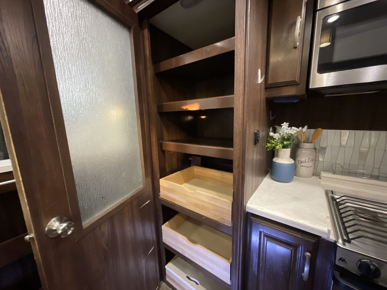 2018 FOREST RIVER CARDINAL 3950TZ