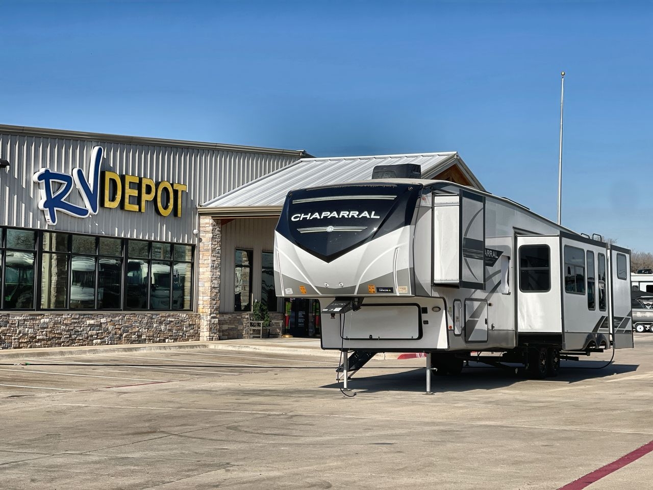 2022 FOREST RIVER CHAPARRAL 367BH