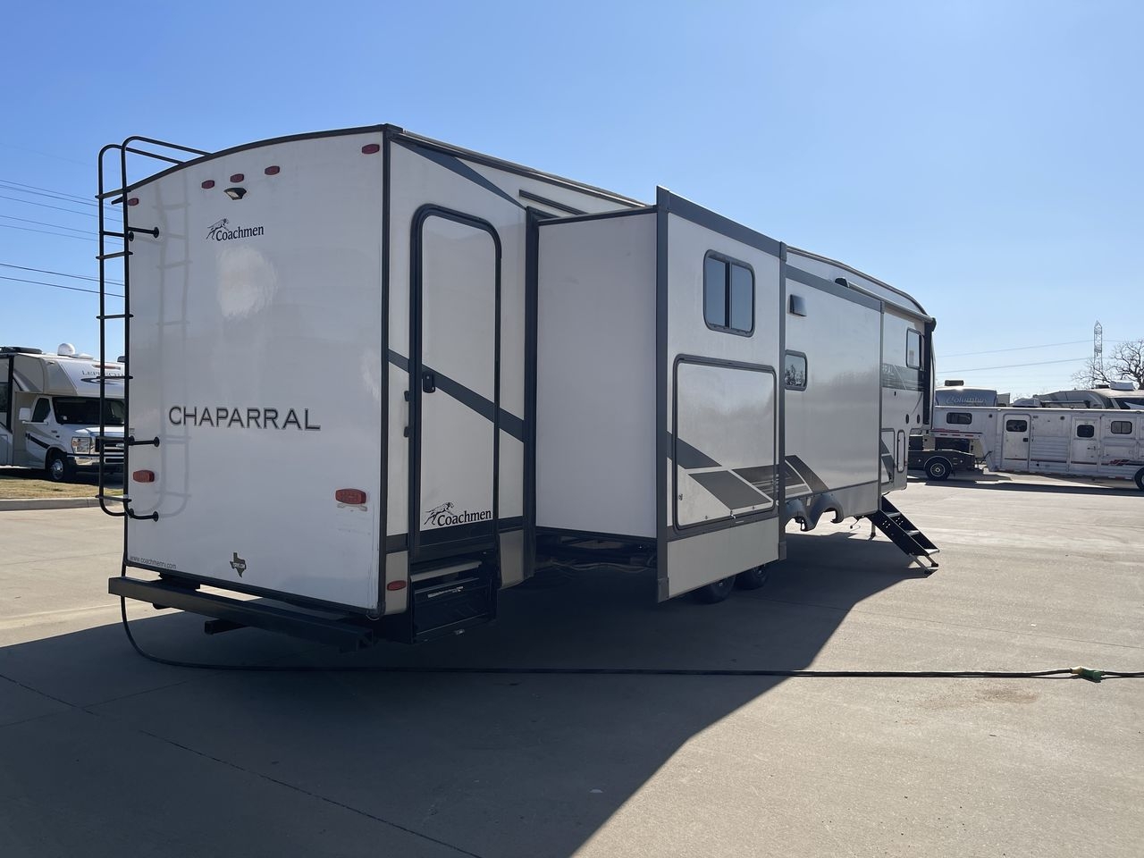 2022 FOREST RIVER CHAPARRAL 367BH