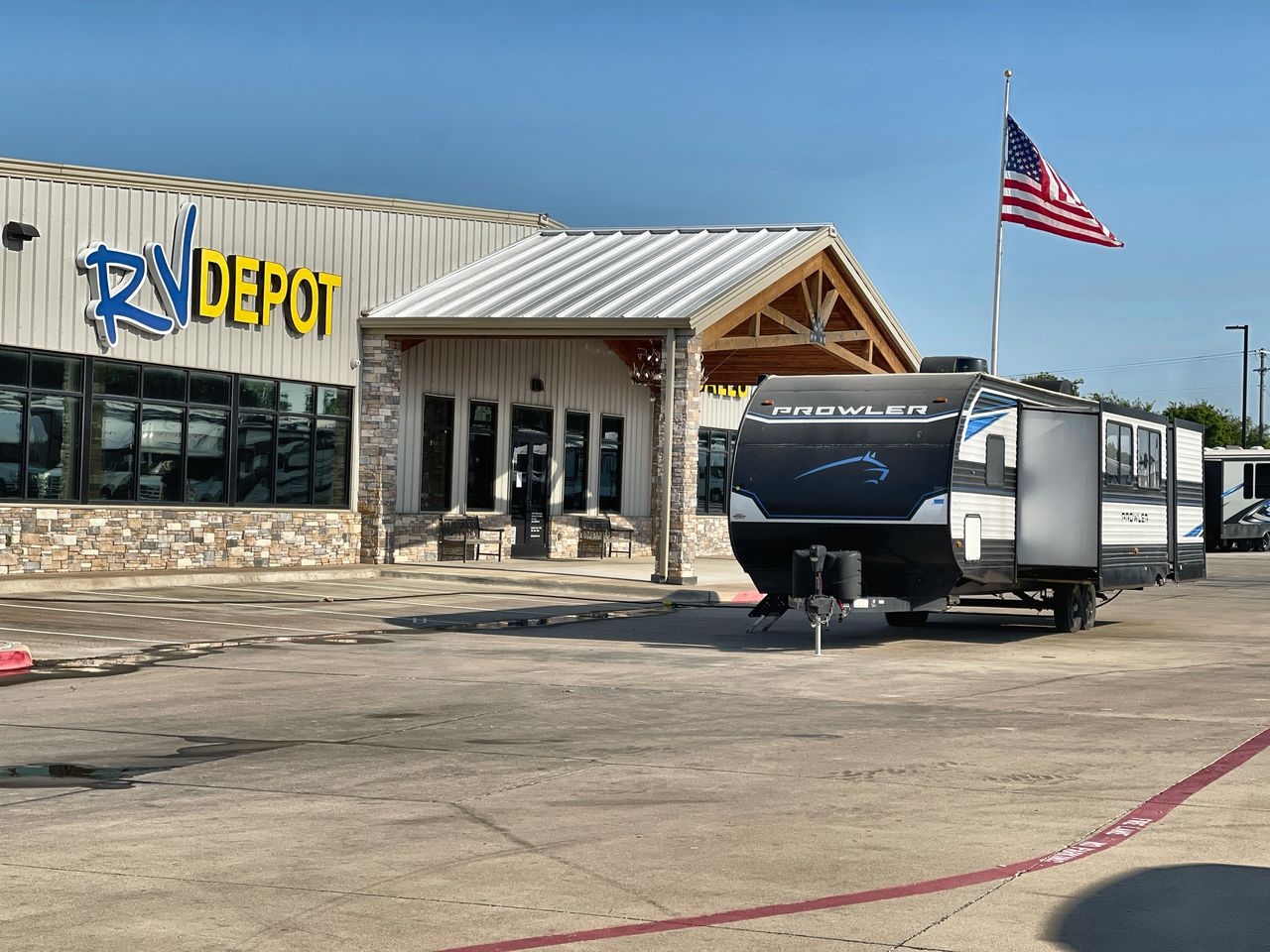 2022 HEARTLAND PROWLER 320BH