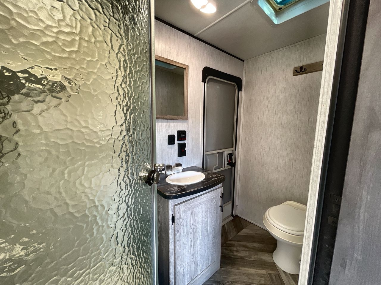 2022 HEARTLAND PROWLER 320BH