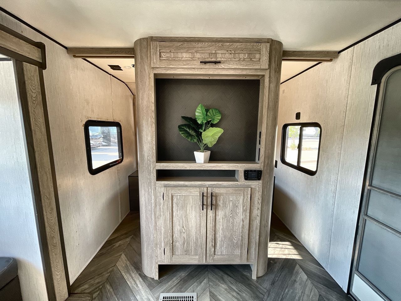 2022 HEARTLAND PROWLER 320BH