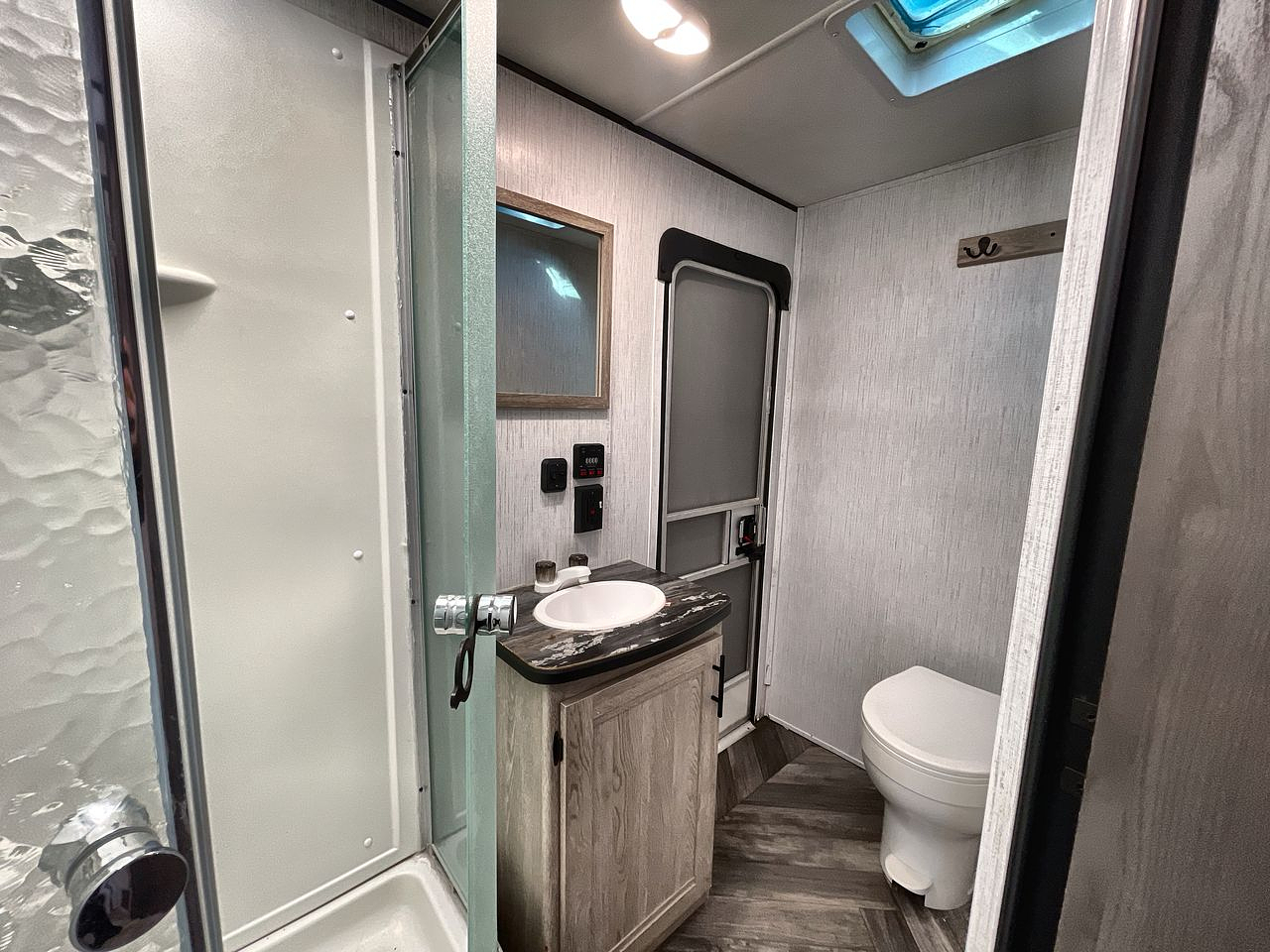 2022 HEARTLAND PROWLER 320BH