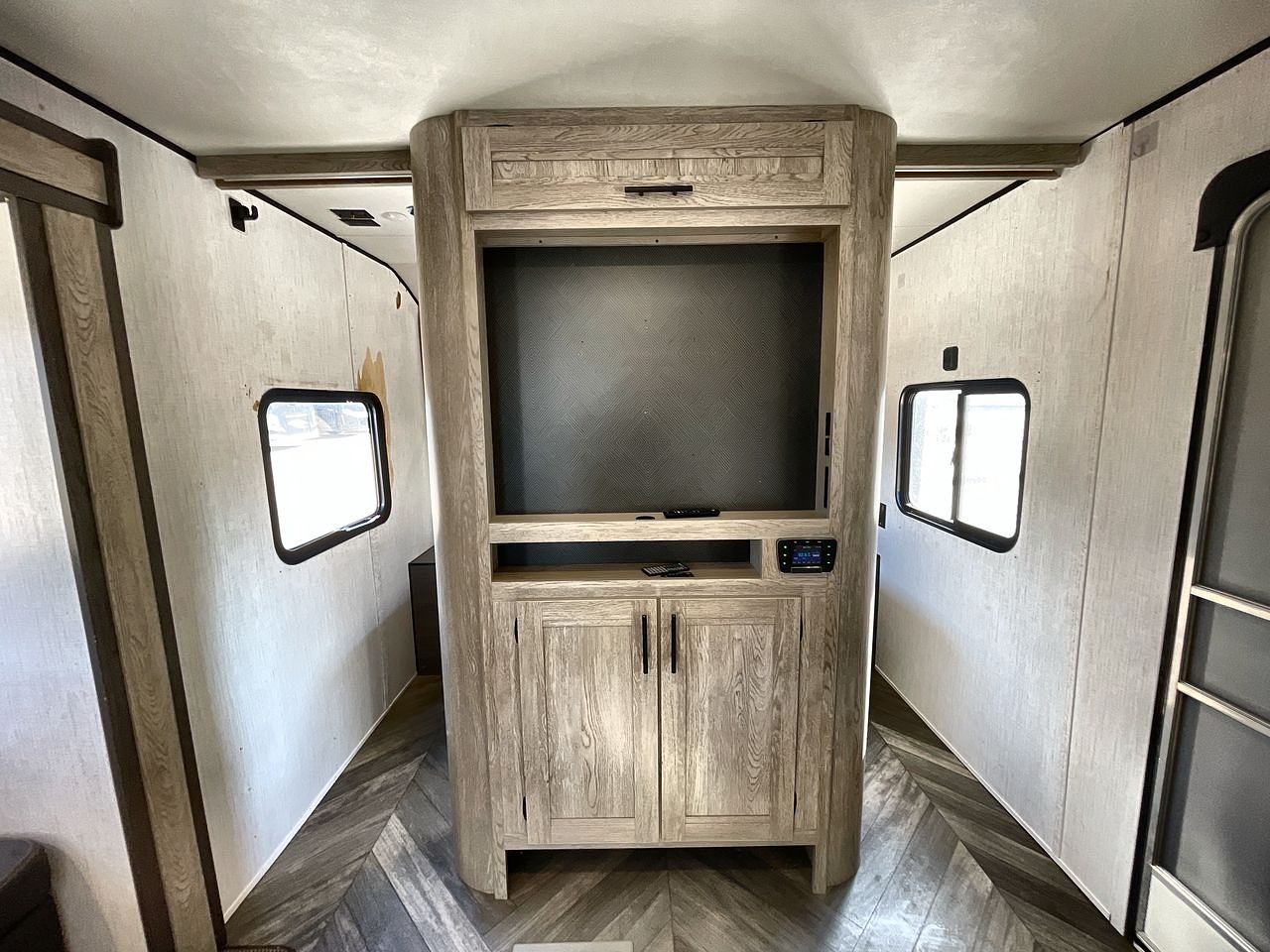 2022 HEARTLAND PROWLER 320BH