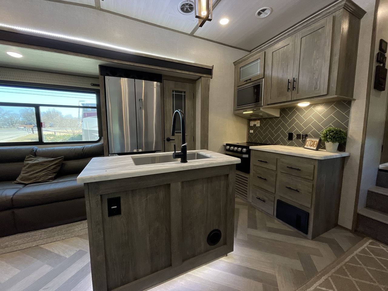 2020 FOREST RIVER HEMISPHERE 286RL