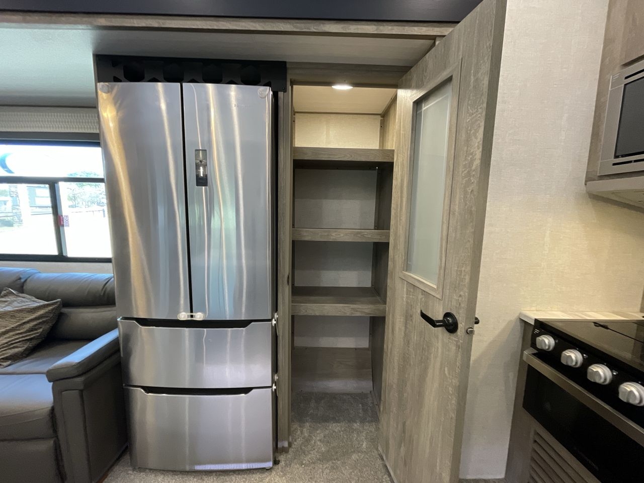 2020 FOREST RIVER HEMISPHERE 286RL