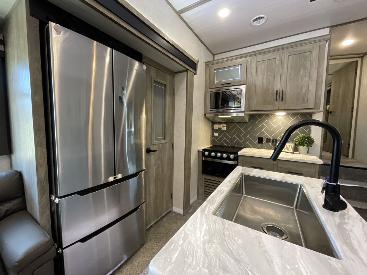 2020 FOREST RIVER HEMISPHERE 286RL