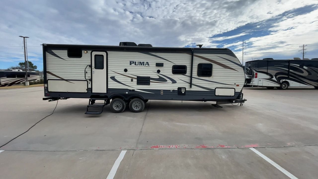 2017 PUMA XLITE28FQDB