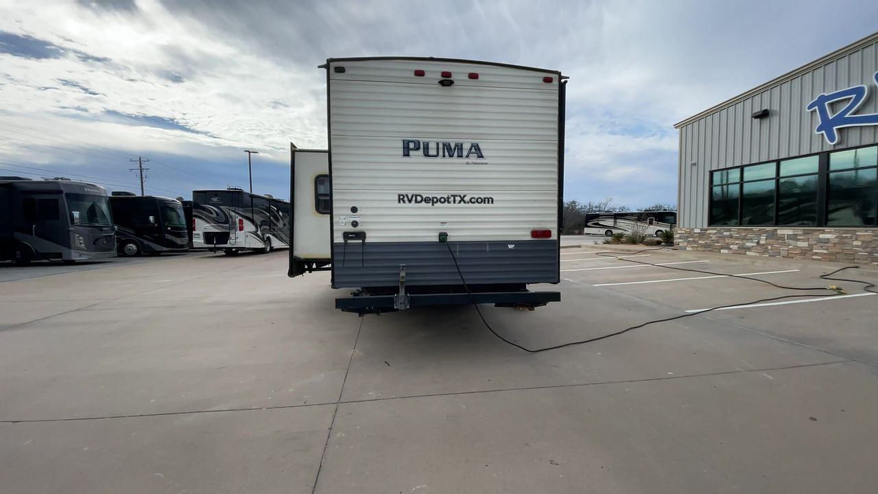 2017 PUMA XLITE28FQDB