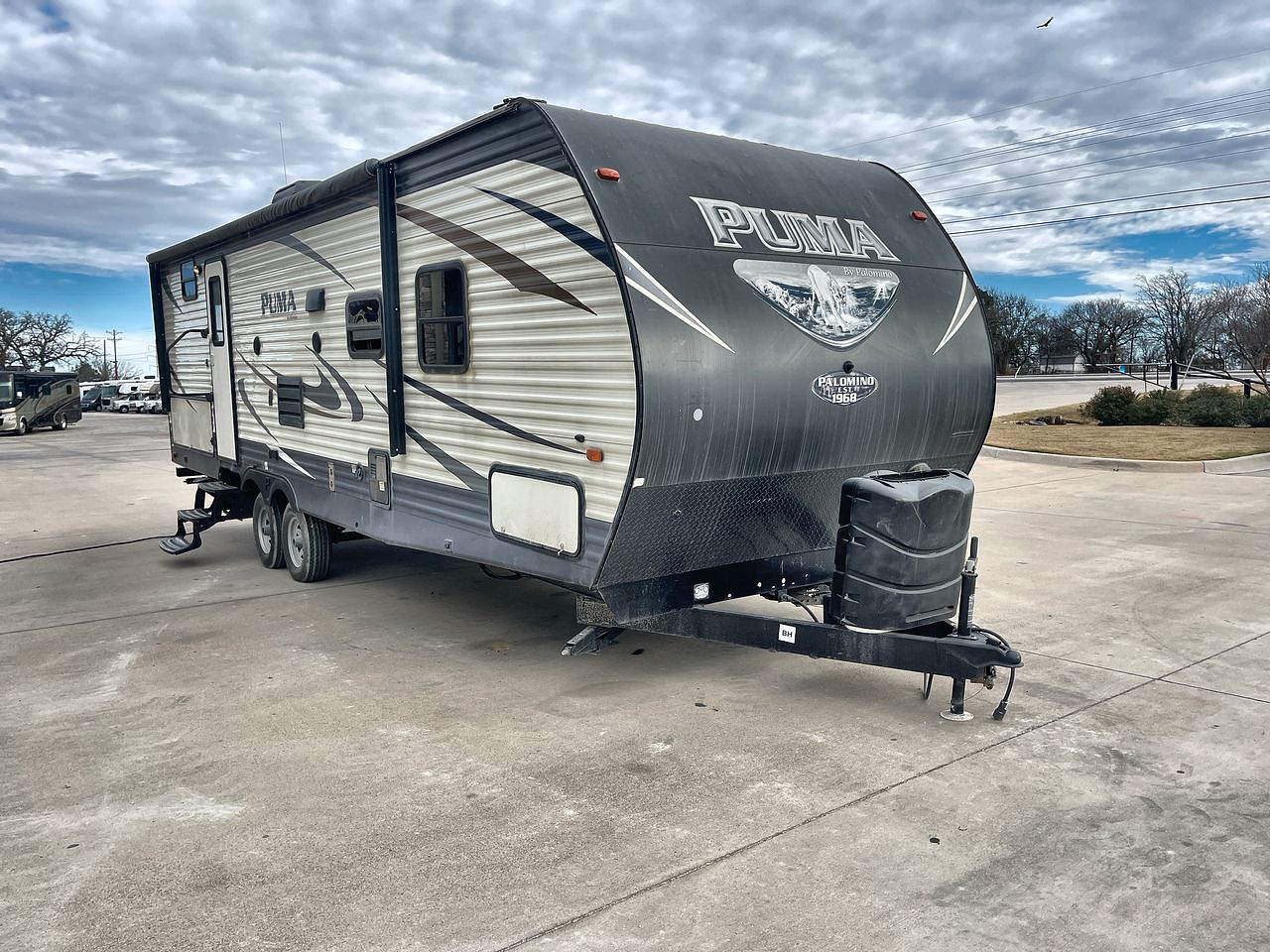 2017 PUMA XLITE28FQDB