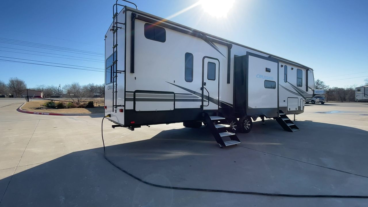 2022 CROSSROADS CRUISER 3851BL