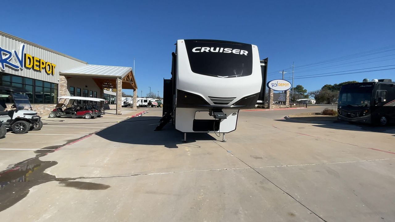 2022 CROSSROADS CRUISER 3851BL