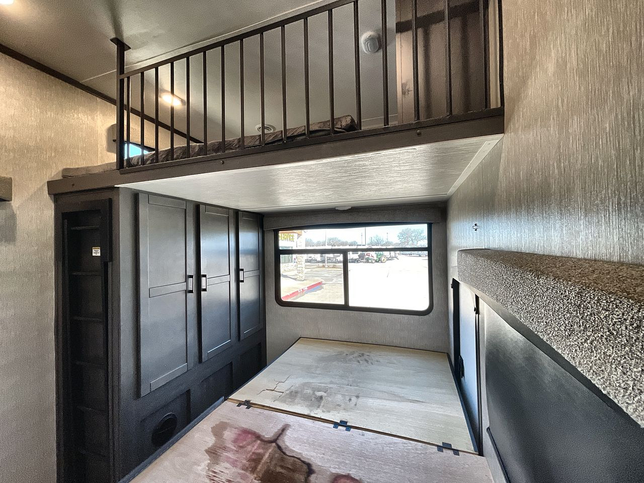 2022 CROSSROADS CRUISER 3851BL