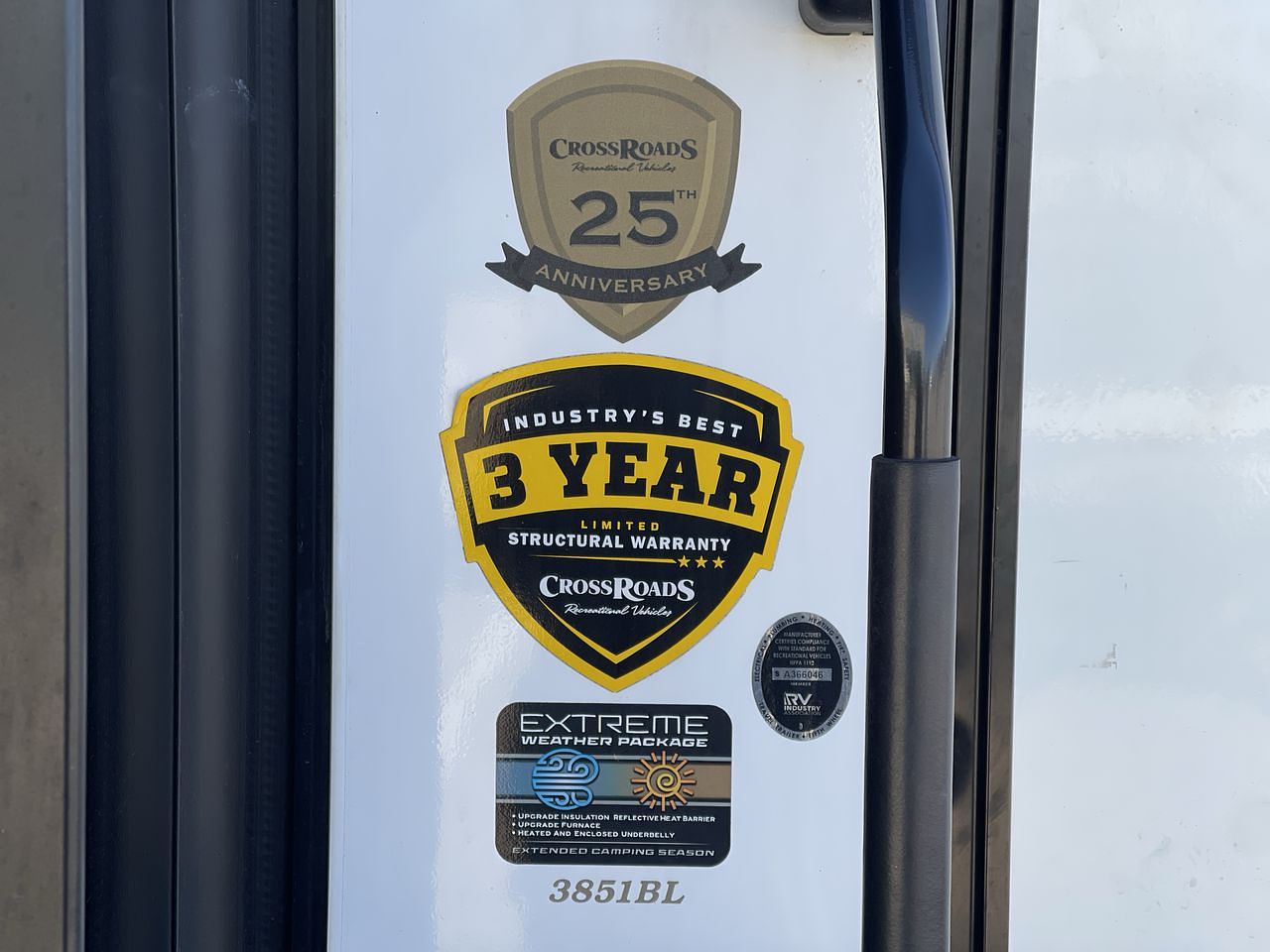 2022 CROSSROADS CRUISER 3851BL