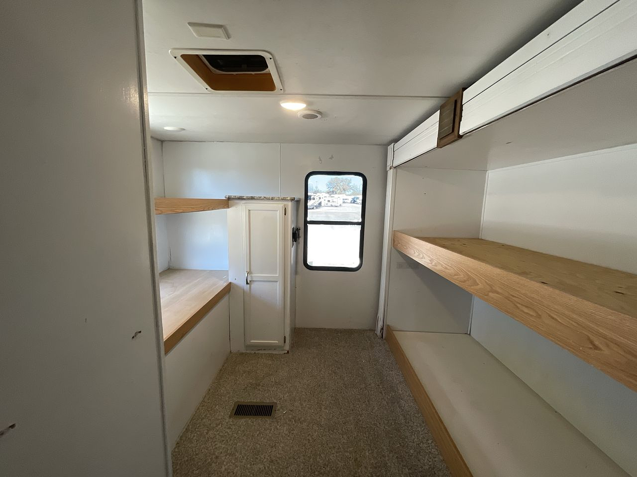 2017 KEYSTONE PASSPORT 3320BH