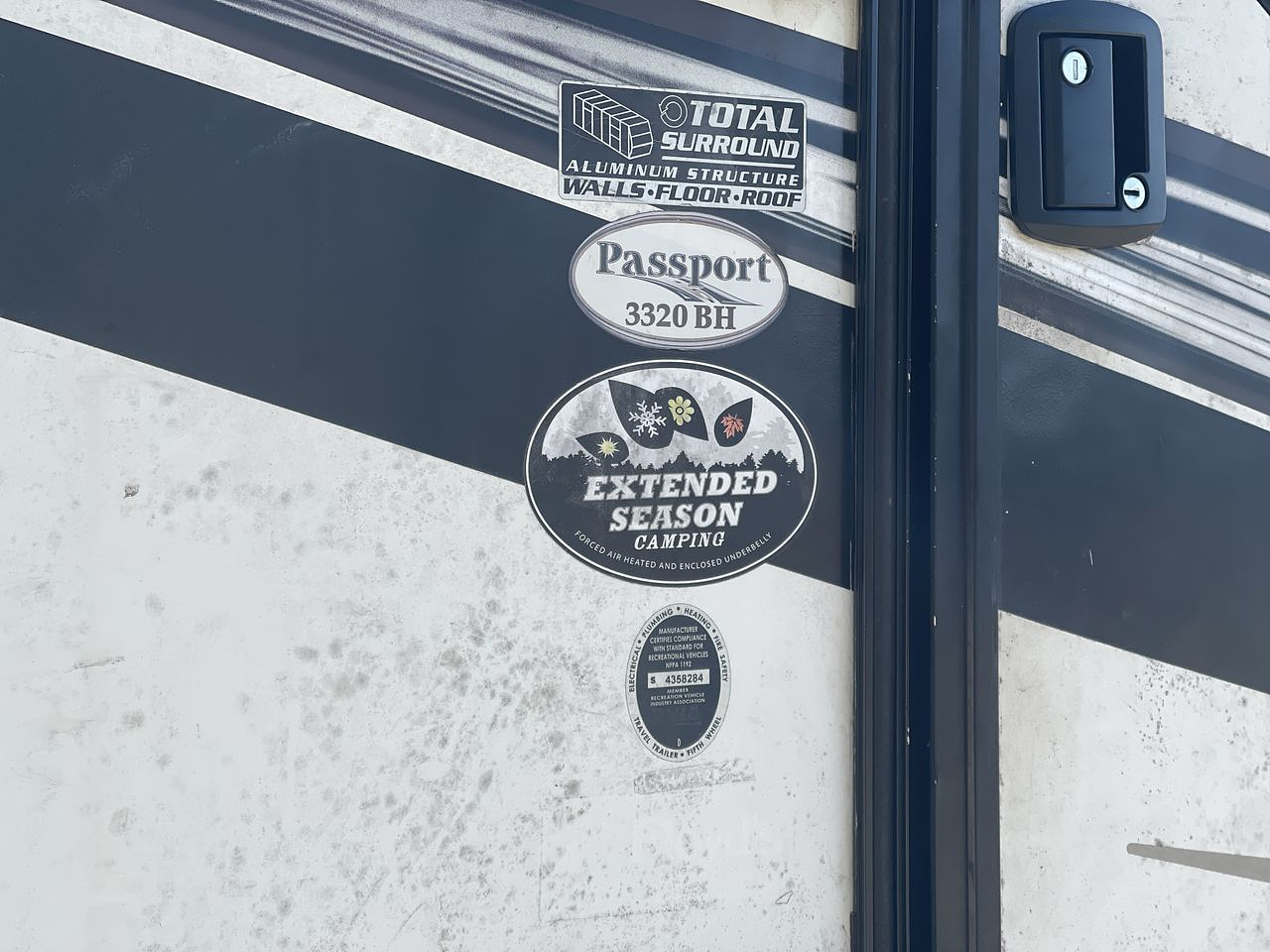 2017 KEYSTONE PASSPORT 3320BH