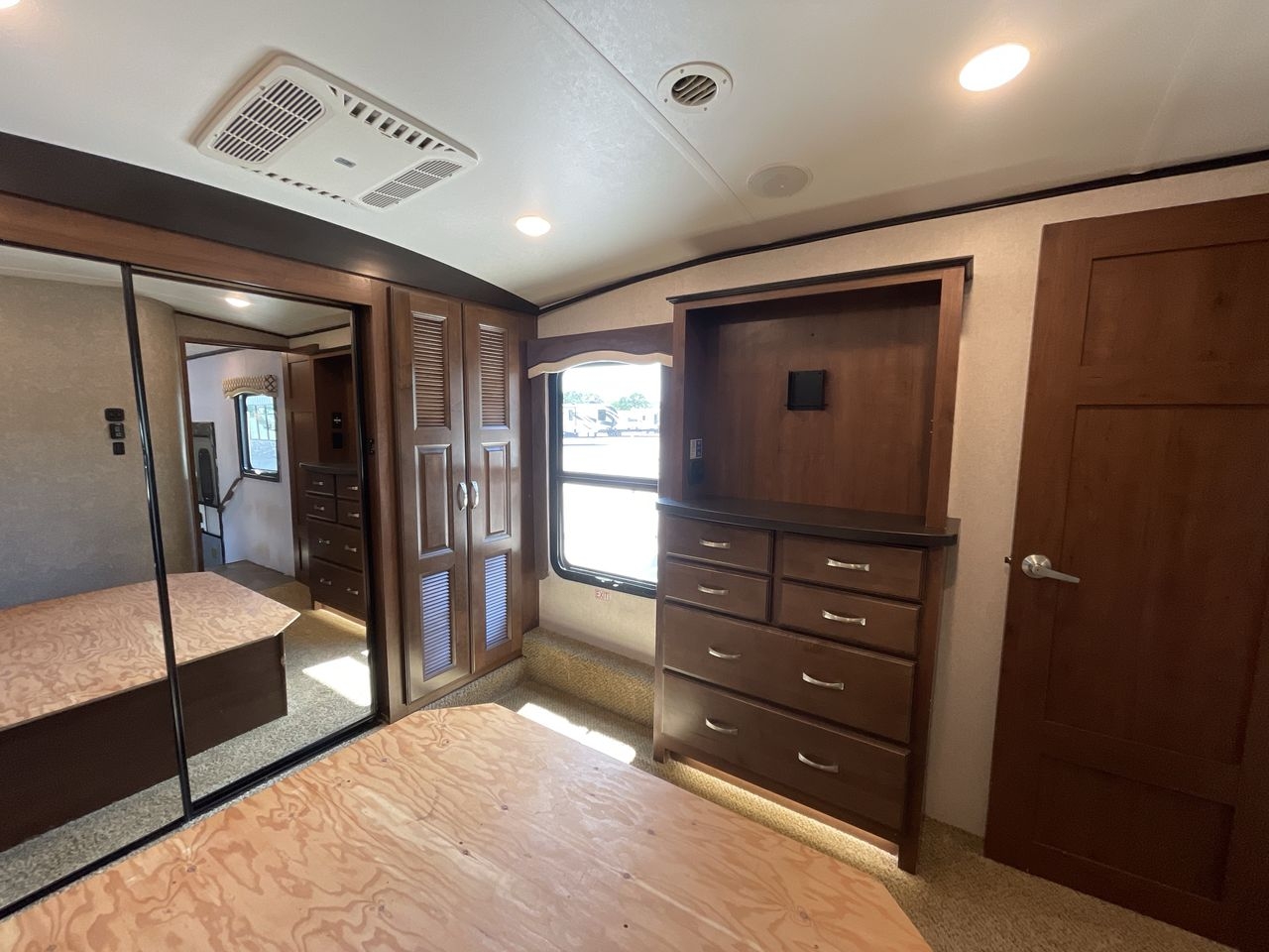 2017 JAYCO NORTH POINT 379DBFS
