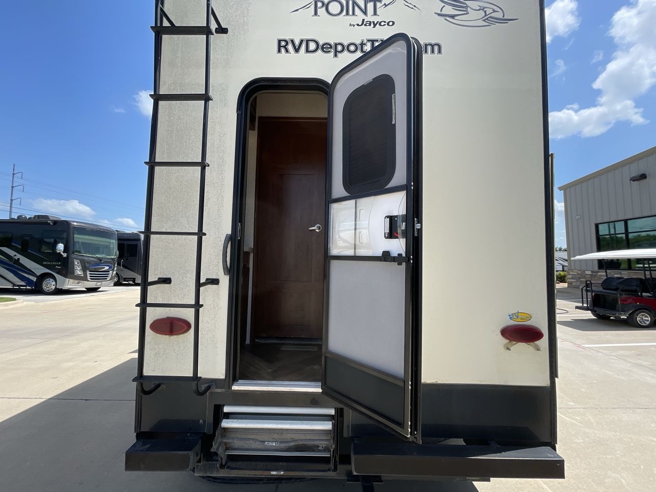 2017 JAYCO NORTH POINT 379DBFS