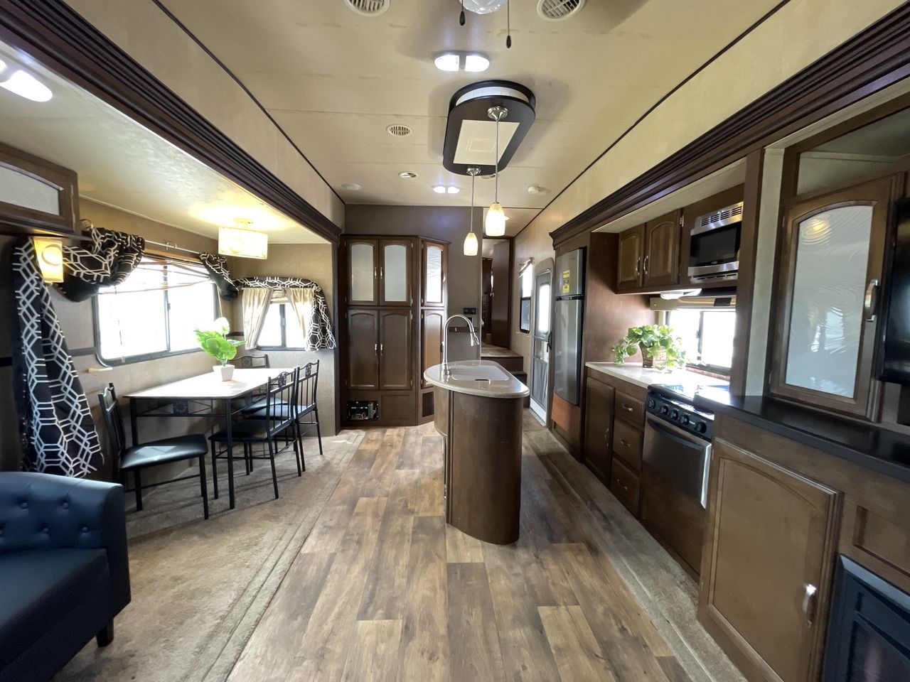 2016 FOREST RIVER HERITAGE GLEN 276RLI