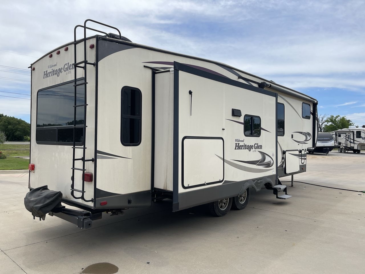 2016 FOREST RIVER HERITAGE GLEN 276RLI