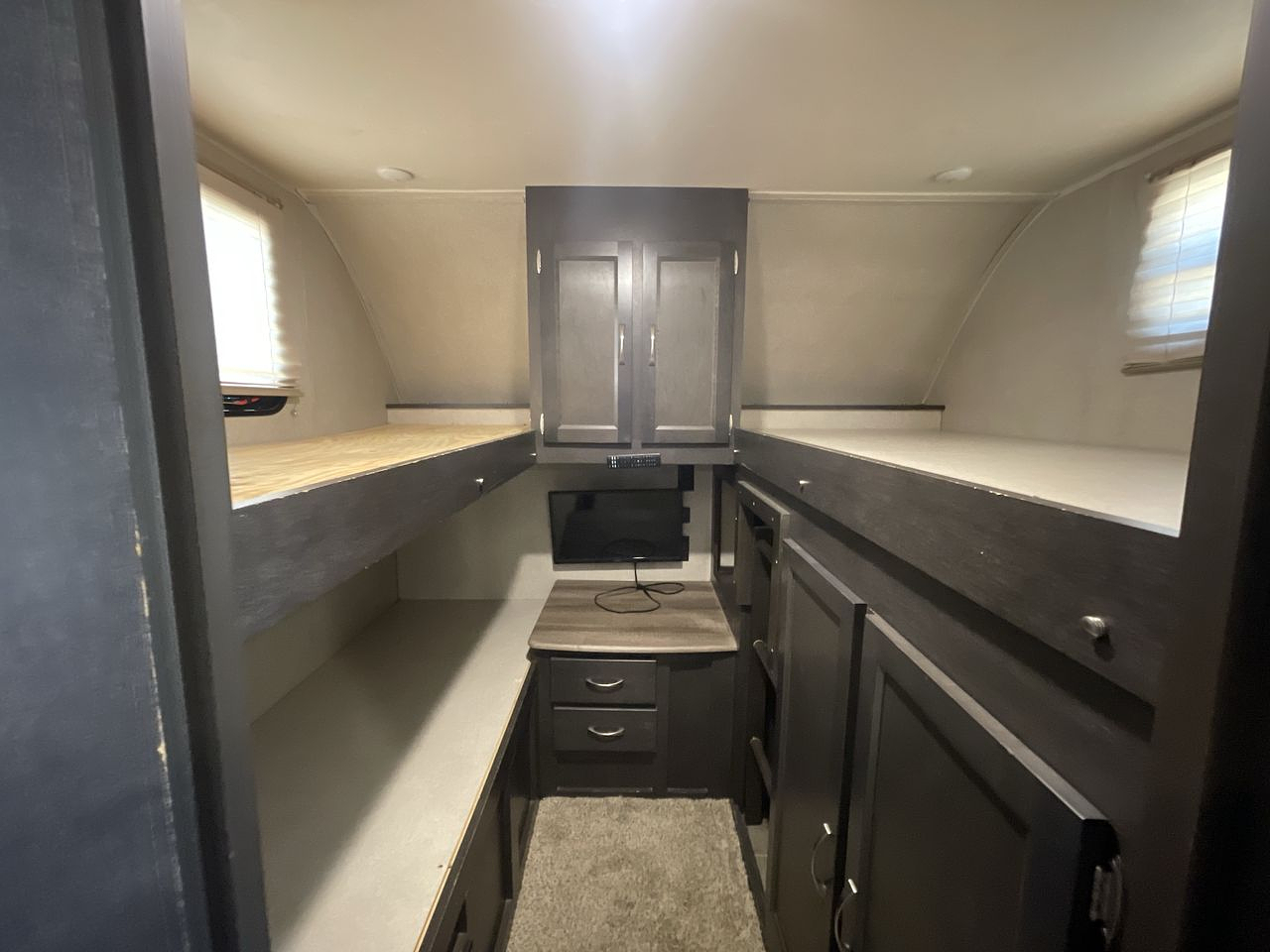 2018 FOREST RIVER PUMA 32FBIS