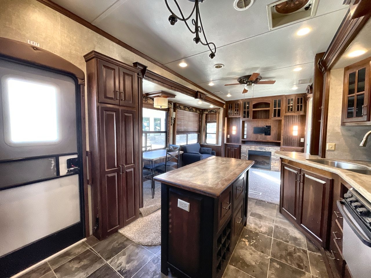 2015 KEYSTONE ALPINE 3535RE