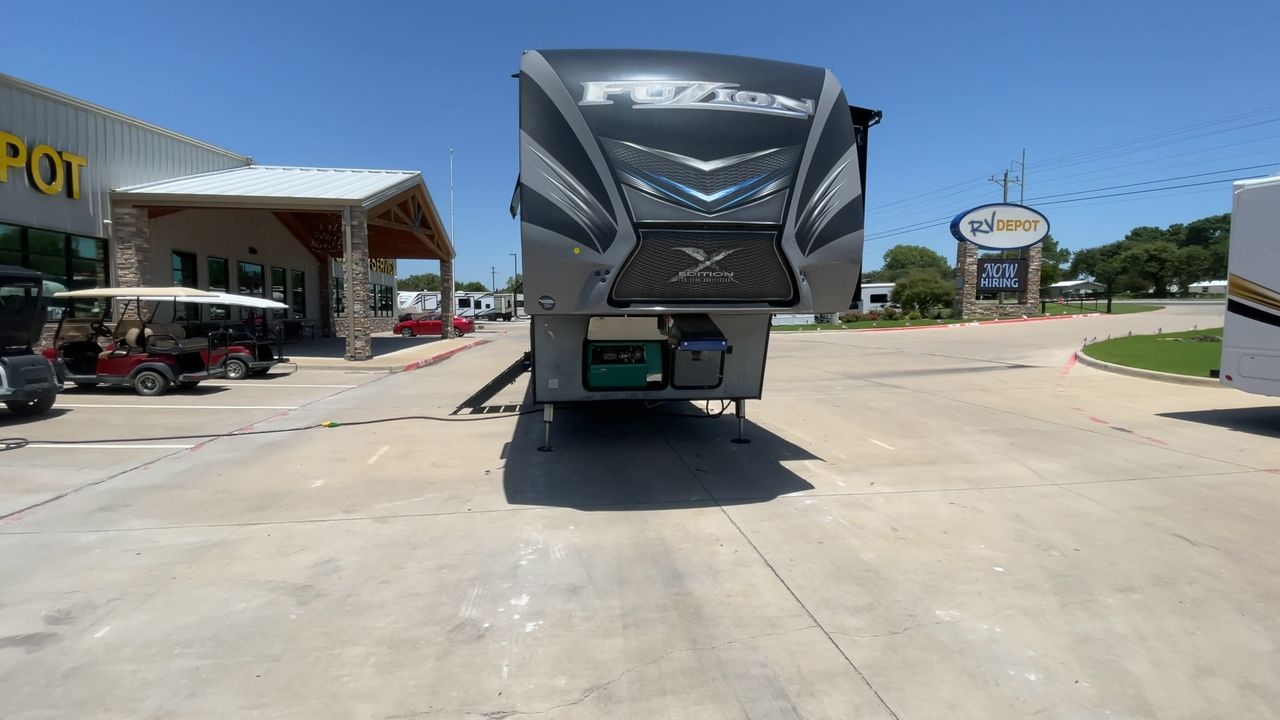 2017 KEYSTONE FUZION 420