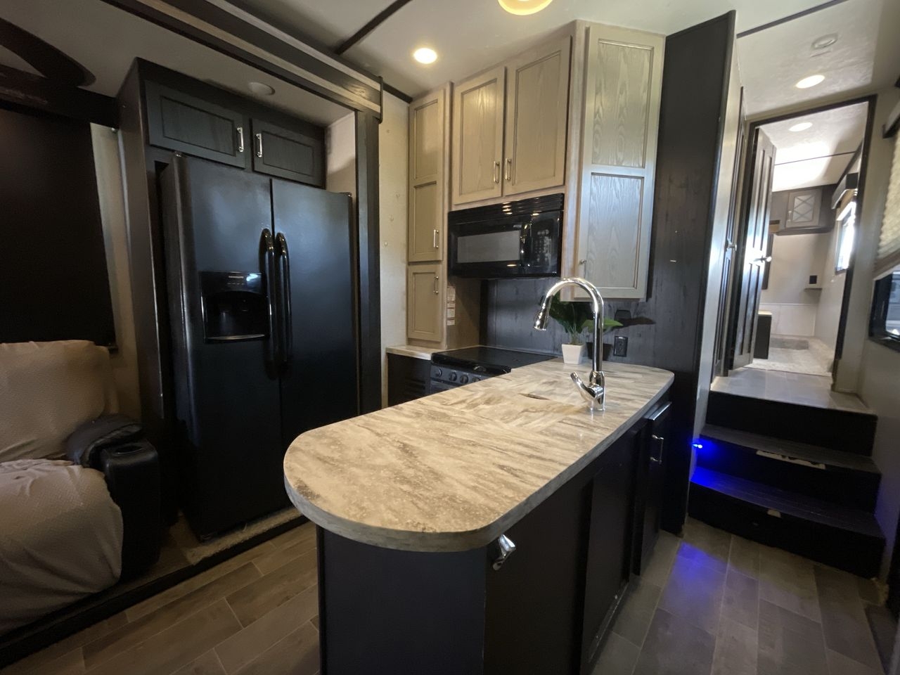 2017 KEYSTONE FUZION 420