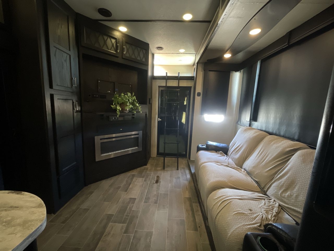 2017 KEYSTONE FUZION 420