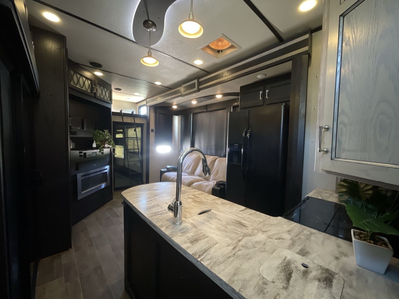 2017 KEYSTONE FUZION 420