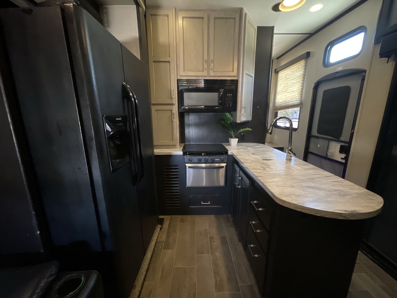 2017 KEYSTONE FUZION 420