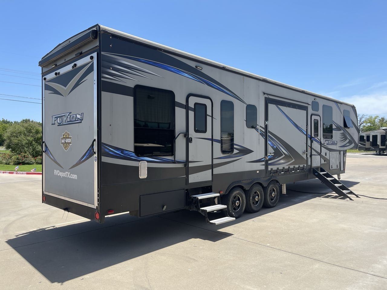 2017 KEYSTONE FUZION 420