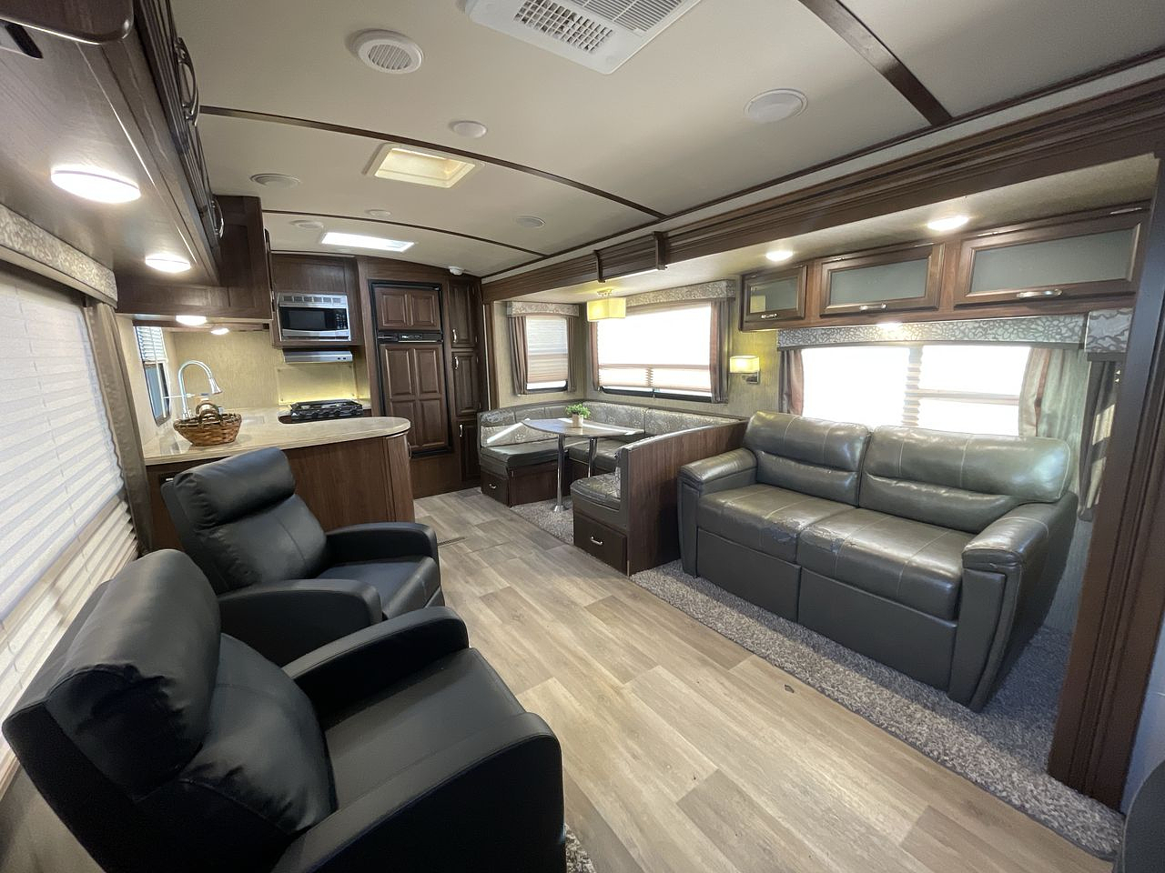 2018 DUTCHMEN DENALI 289RK