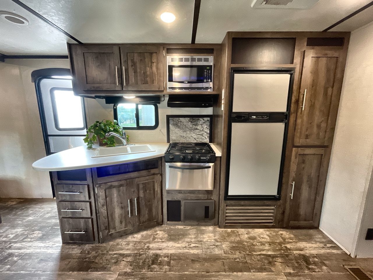 2018 KEYSTONE VOLANTE 32SB