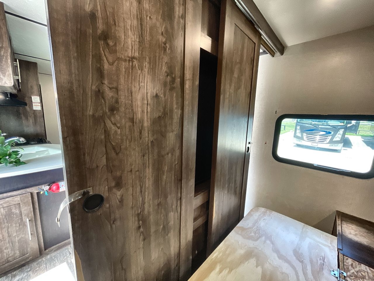 2018 KEYSTONE VOLANTE 32SB