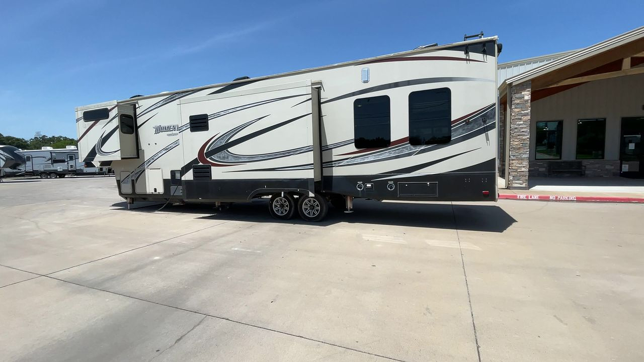 2015 GRAND DESIGN MOMENTUM 380TH