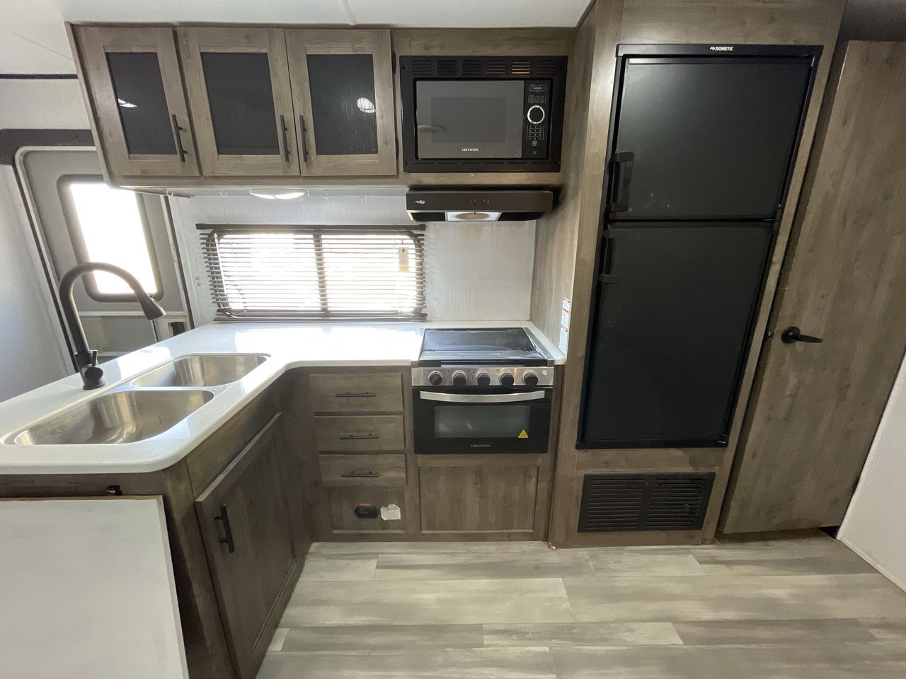 2021 HEARTLAND PIONEER BH322