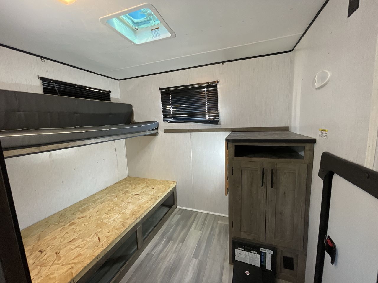 2021 HEARTLAND PIONEER BH322