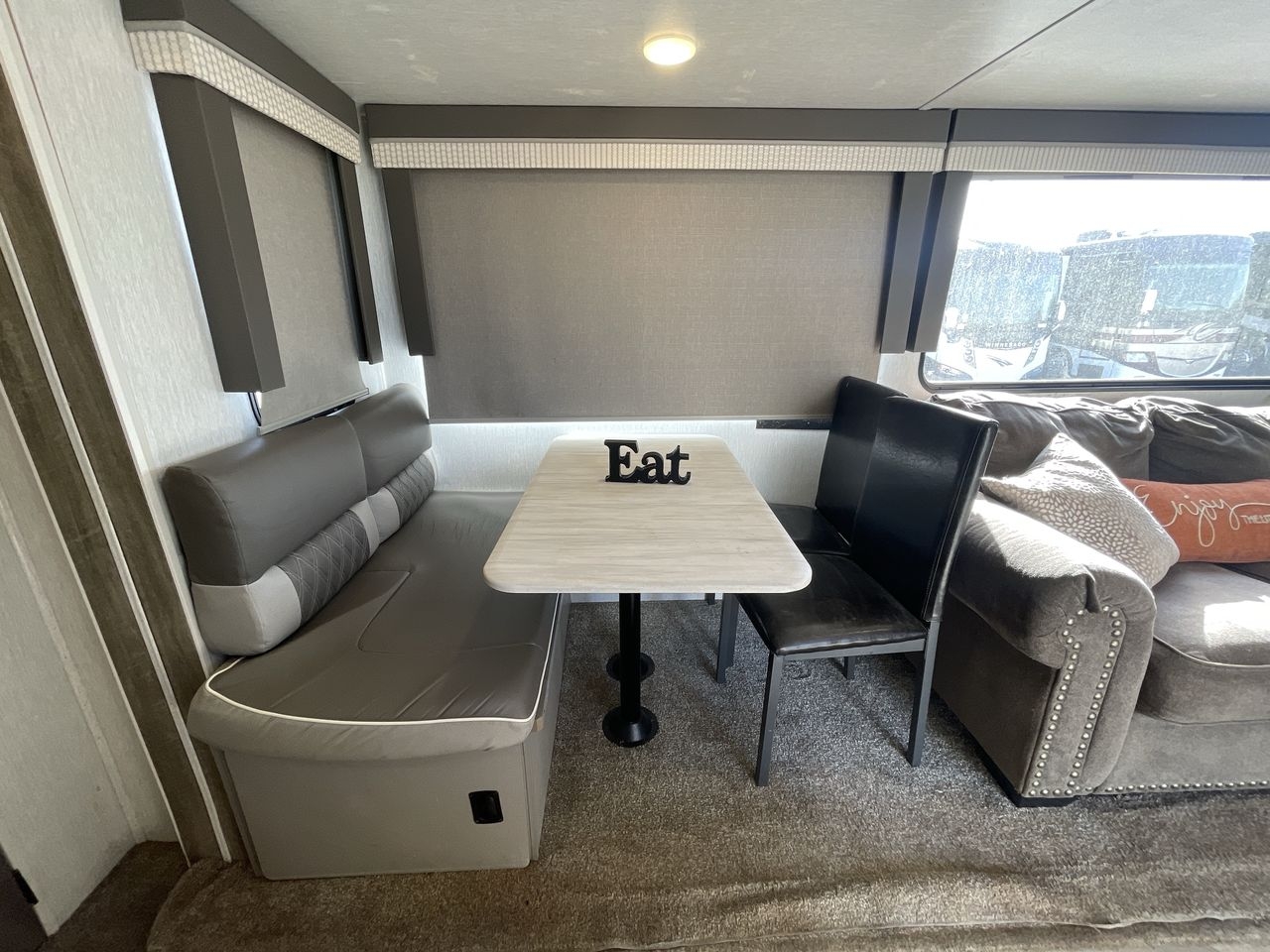 2022 FOREST RIVER SALEM 36VBDS