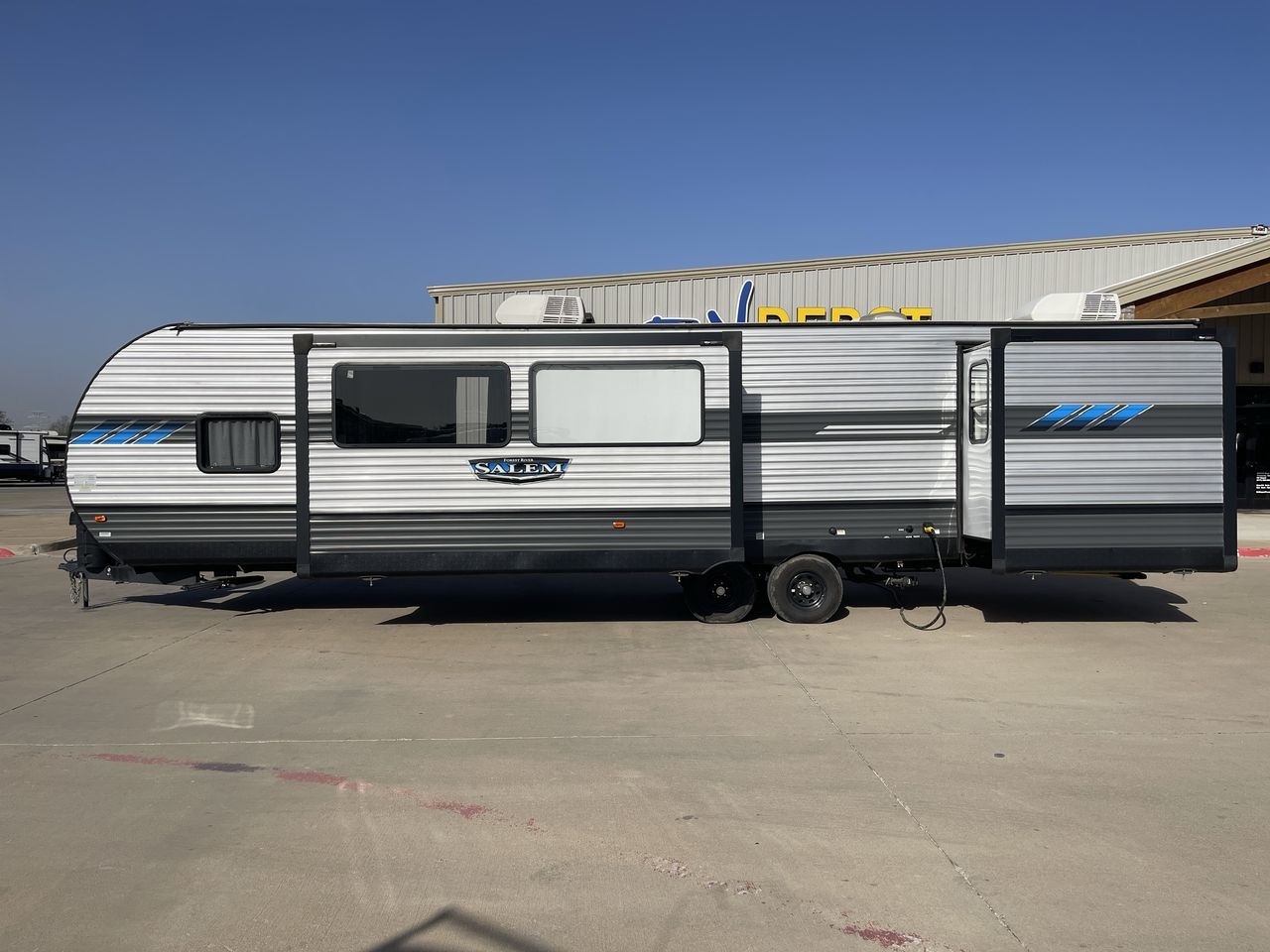 2022 FOREST RIVER SALEM 36VBDS