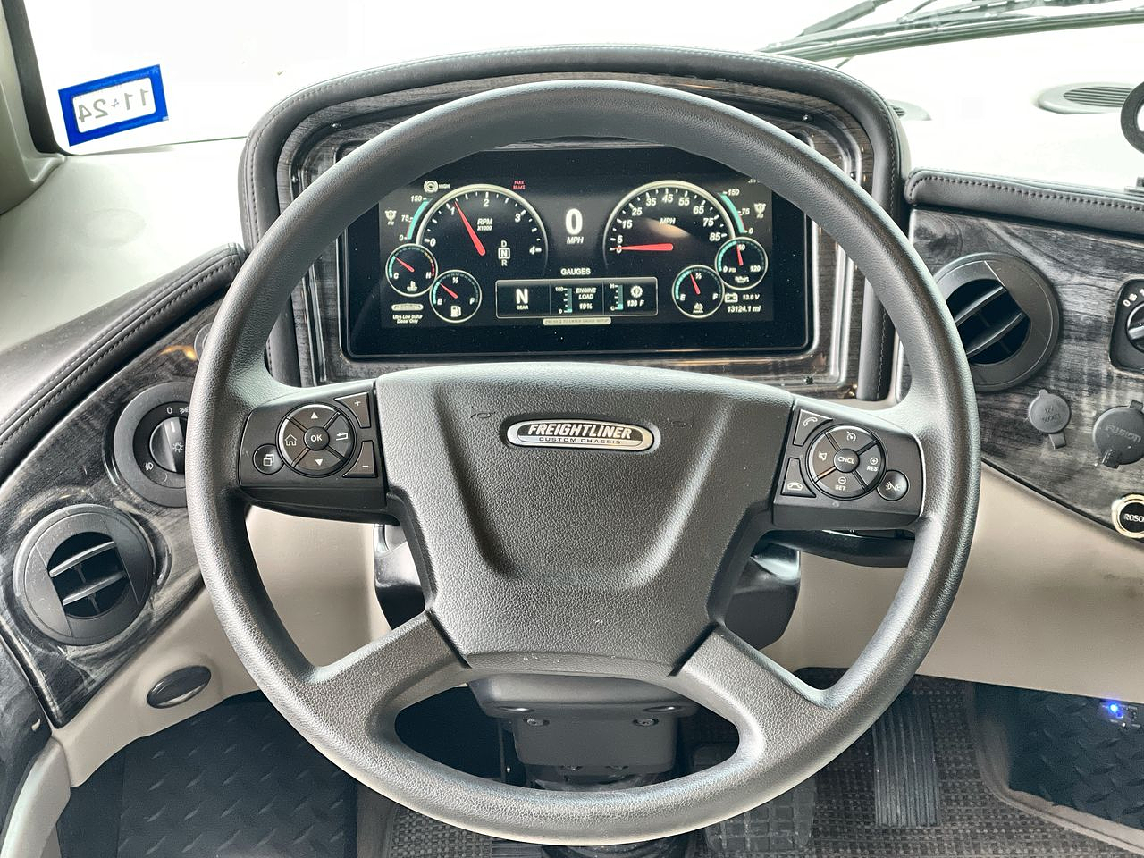 2022 THOR VENETIAN 42F