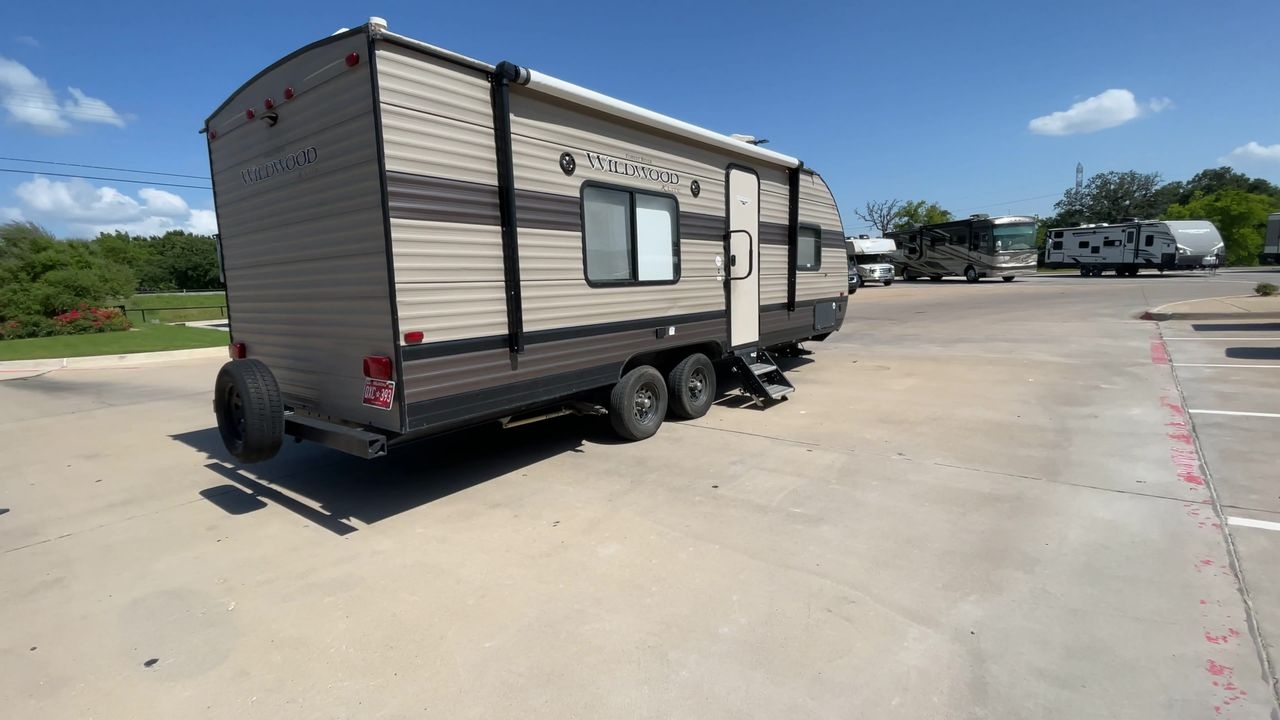 2019 FOREST RIVER WILDWOOD 341CBXL