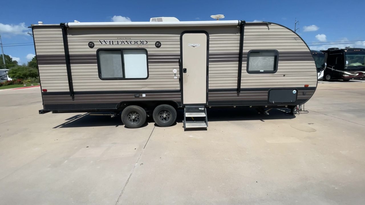 2019 FOREST RIVER WILDWOOD 341CBXL