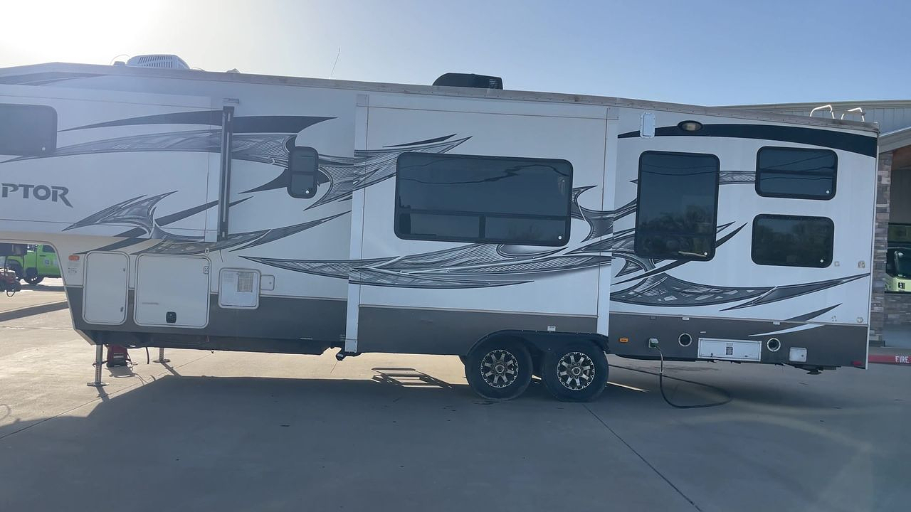 2013 KEYSTONE RAPTOR 310TS