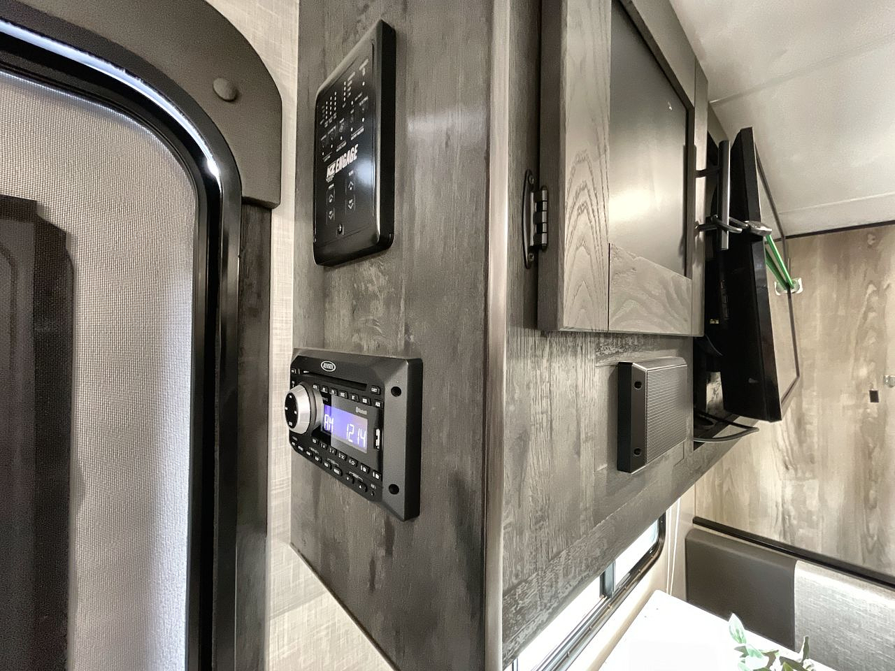 2023 KZ CONNECT SE C211MKSE