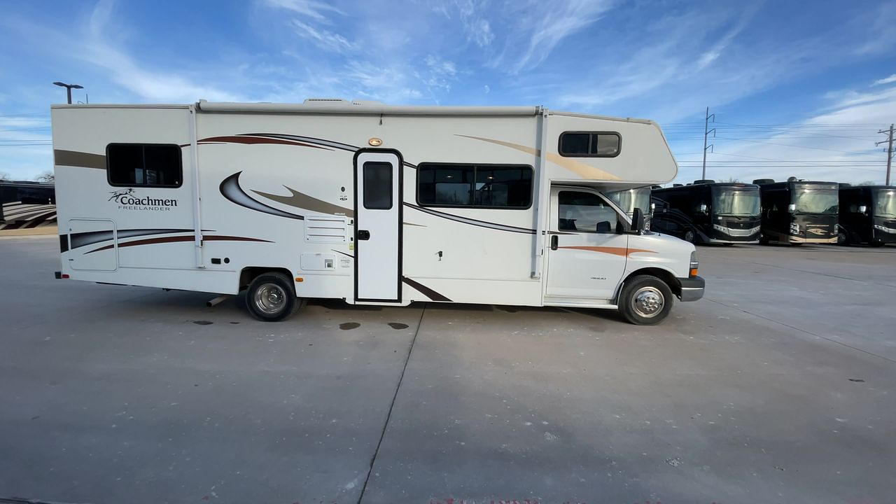 2013 FOREST RIVER FREELANDER 28AB