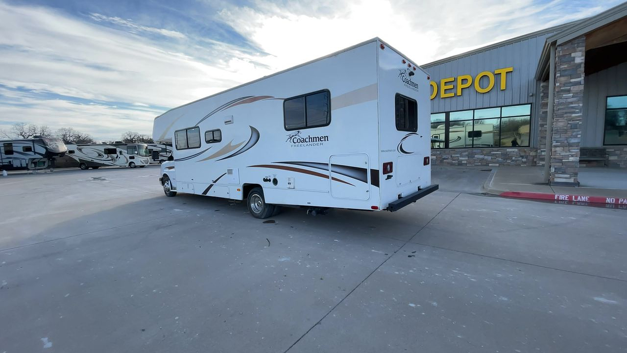 2013 FOREST RIVER FREELANDER 28AB