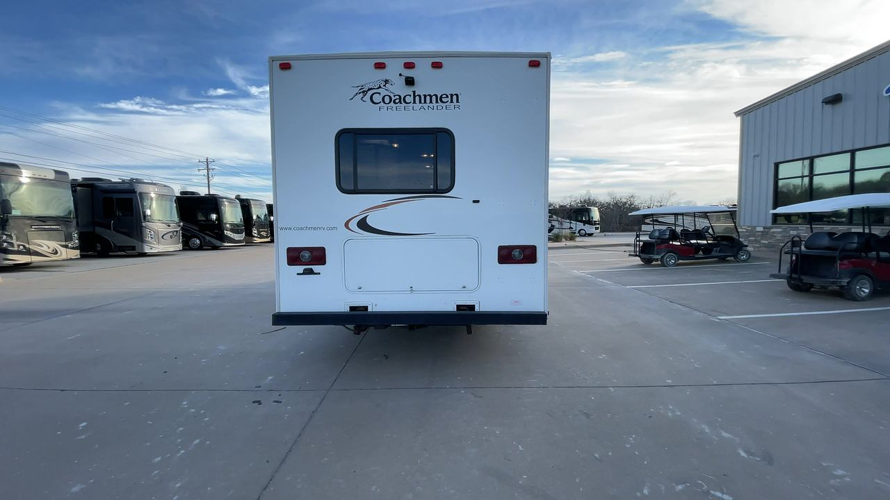 2013 FOREST RIVER FREELANDER 28AB