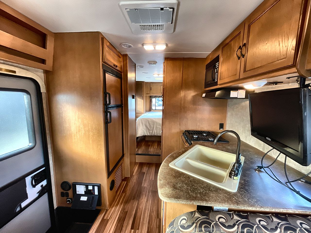 2013 FOREST RIVER FREELANDER 28AB